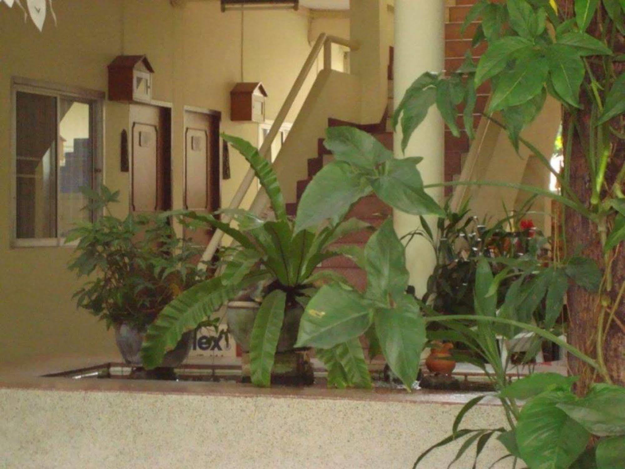 מלון צ'יאנג מאי Safe House Court מראה חיצוני תמונה